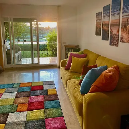Sunset Apartment, Front Line Golf