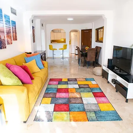 Sunset Apartment, Front Line Golf